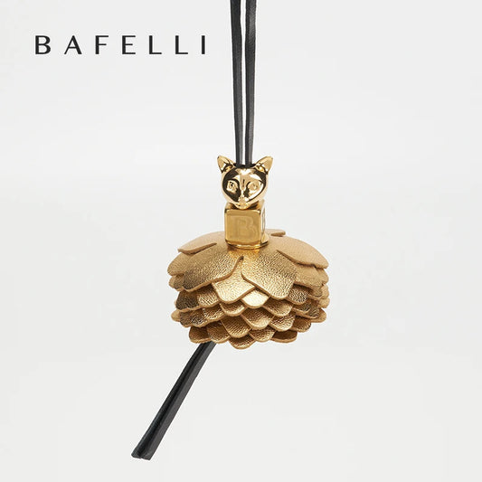 Cat-Shaped Charm Leather Bag – Fashionable Portable Pendant Accessory